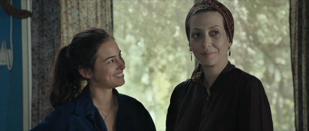 Moran Rosenblatt and Reymond Amsalem in APPLES FROM THE DESERT.