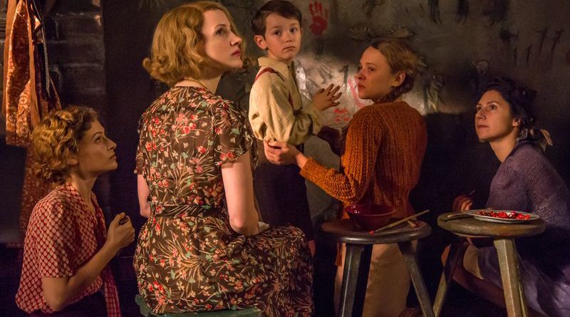 Jessica Chastain in THE ZOOKEEPER'S WIFE